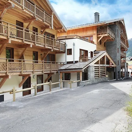 Prestige Odalys Les Fermes De Aparthotel