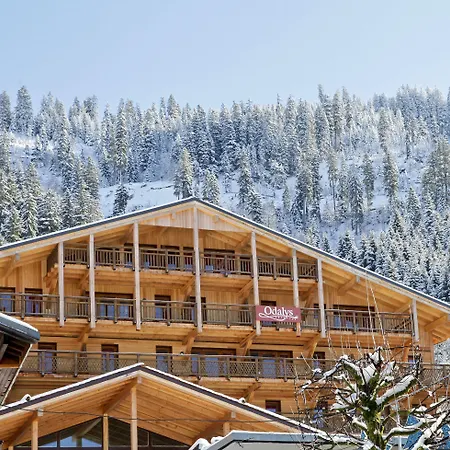 Appart hôtel Résidence Prestige Odalys Les Fermes De Châtel